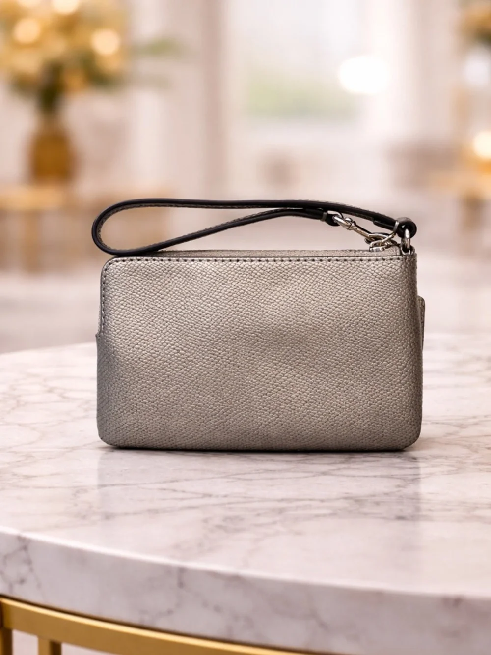 EUC Coach Metallic Gunmetal Silver Leather Wristlet Clutch - Picture 6 of 8